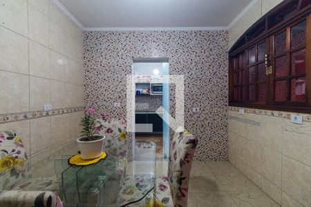 Casa à venda com 230m², 3 quartos e 6 vagas Casa à venda com 230m², 3 quartos e 6 vagasSala de jantar