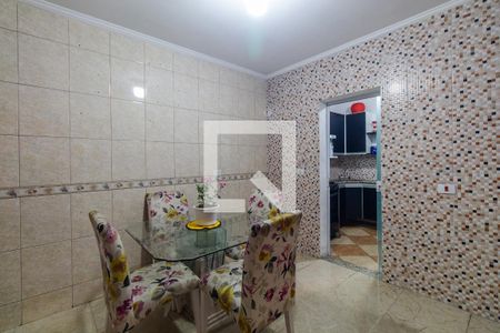 Casa à venda com 230m², 3 quartos e 6 vagas Casa à venda com 230m², 3 quartos e 6 vagasSala de jantar