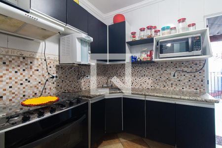 Casa à venda com 230m², 3 quartos e 6 vagas Casa à venda com 230m², 3 quartos e 6 vagasCozinha