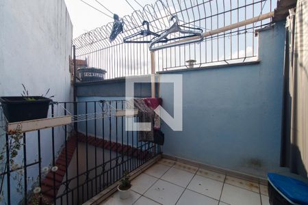 Casa à venda com 230m², 3 quartos e 6 vagas Casa à venda com 230m², 3 quartos e 6 vagasQuintal