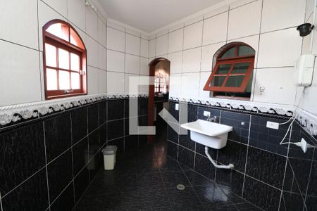 Casa à venda com 550m², 4 quartos e 2 vagasDetalhe da area de serviço