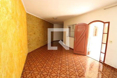 Casa à venda com 550m², 4 quartos e 2 vagasSala