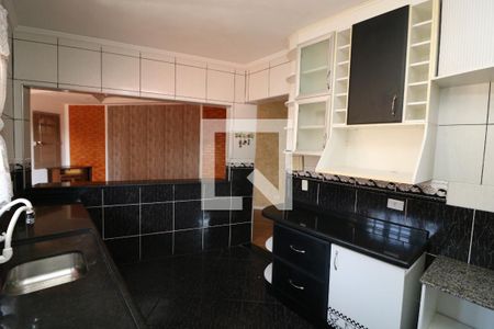 Casa à venda com 550m², 4 quartos e 2 vagasCozinha