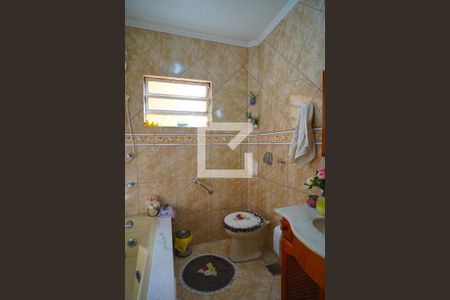 Apartamento à venda com 192m², 4 quartos e 2 vagasBanheiro da Suíte