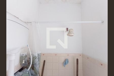 Casa à venda com 73m², 3 quartos e 3 vagasBanheiro 2