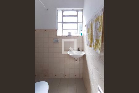 Casa à venda com 73m², 3 quartos e 3 vagasBanheiro 2