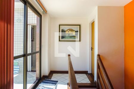 Apartamento para alugar com 550m², 5 quartos e 5 vagas Apartamento para alugar com 550m², 5 quartos e 5 vagasEscada