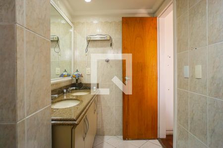 Apartamento para alugar com 550m², 5 quartos e 5 vagas Apartamento para alugar com 550m², 5 quartos e 5 vagasBanheiro da Suíte 2