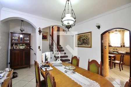 Casa à venda com 393m², 5 quartos e 8 vagasSala de Jantar