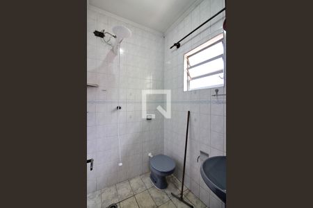 Casa à venda com 393m², 5 quartos e 8 vagasBanheiro da Suíte 4