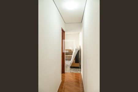 Casa à venda com 500m², 2 quartos e 8 vagas Casa à venda com 500m², 2 quartos e 8 vagasCorredor