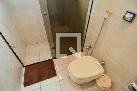 Casa à venda com 315m², 5 quartos e 5 vagasBanheiro Social