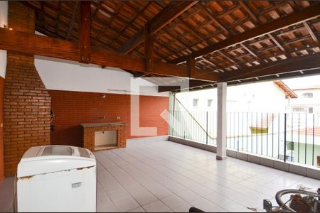 Casa à venda com 315m², 5 quartos e 5 vagasVaranda 