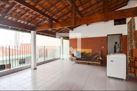 Casa à venda com 315m², 5 quartos e 5 vagasVaranda 