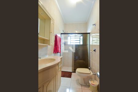 Casa à venda com 315m², 5 quartos e 5 vagasBanheiro Social