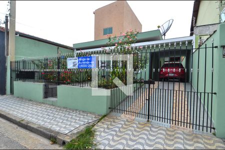 Casa à venda com 315m², 5 quartos e 5 vagasFachada