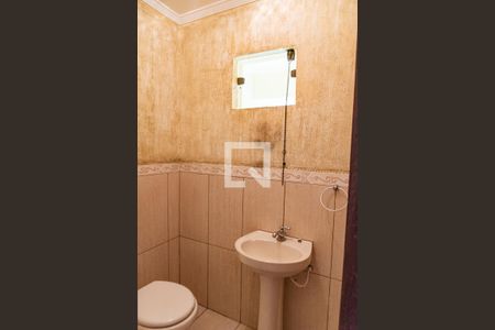 Lavabo de casa para alugar com 2 quartos, 200m² em Jardim Patente Novo, São Paulo