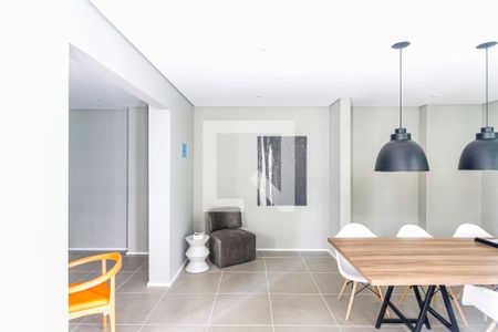 Apartamento à venda com 27m², 1 quarto e sem vaga Apartamento à venda com 27m², 1 quarto e sem vagaSalão de Festas