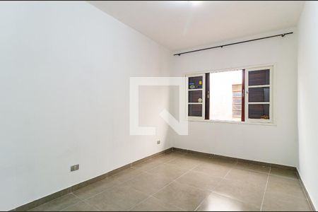 Quarto 2 de casa para alugar com 2 quartos, 65m² em Vila Guarani (z Sul), São Paulo