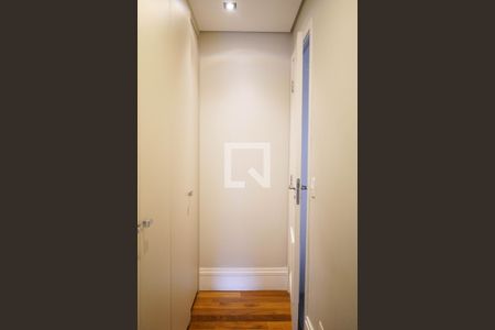 Apartamento à venda com 138m², 3 quartos e 3 vagas Apartamento à venda com 138m², 3 quartos e 3 vagasArmários