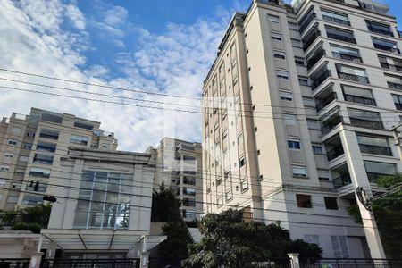 Apartamento à venda com 138m², 3 quartos e 3 vagas Apartamento à venda com 138m², 3 quartos e 3 vagasFachada