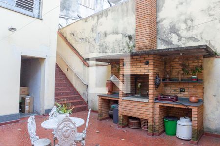 Casa à venda com 1093m², 7 quartos e 8 vagas Casa à venda com 1093m², 7 quartos e 8 vagasChurrasqueira