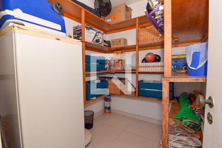 Apartamento para alugar com 217m², 3 quartos e 2 vagas Apartamento para alugar com 217m², 3 quartos e 2 vagasQuarto de Serviço