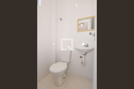 Apartamento para alugar com 217m², 3 quartos e 2 vagas Apartamento para alugar com 217m², 3 quartos e 2 vagasBanheiro de Serviço