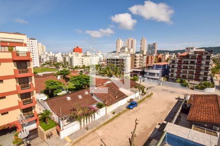 Apartamento para alugar com 217m², 3 quartos e 2 vagas Apartamento para alugar com 217m², 3 quartos e 2 vagasVista da Cobertura