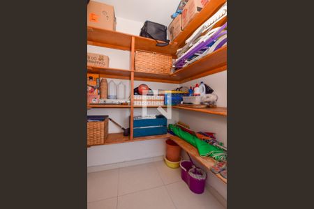 Apartamento para alugar com 217m², 3 quartos e 2 vagas Apartamento para alugar com 217m², 3 quartos e 2 vagasQuarto de Serviço