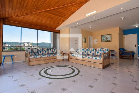 Apartamento para alugar com 217m², 3 quartos e 2 vagas Apartamento para alugar com 217m², 3 quartos e 2 vagasCobertura