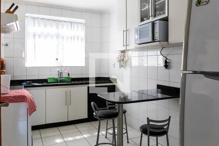 Apartamento à venda com 100m², 3 quartos e 2 vagasCozinha