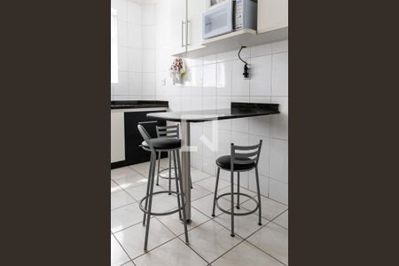 Apartamento à venda com 100m², 3 quartos e 2 vagasCozinha