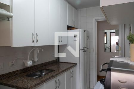Apartamento à venda com 85m², 3 quartos e 2 vagas Apartamento à venda com 85m², 3 quartos e 2 vagasCozinha