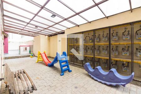 Apartamento à venda com 85m², 3 quartos e 2 vagas Apartamento à venda com 85m², 3 quartos e 2 vagasPlayground