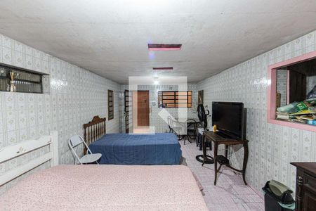 Casa à venda com 300m², 2 quartos e sem vaga Casa à venda com 300m², 2 quartos e sem vagaQuarto de Serviço