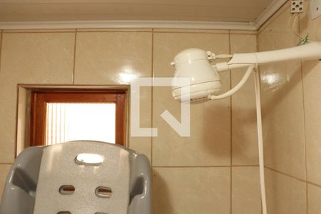 Casa à venda com 360m², 2 quartos e 2 vagasBanheiro de Serviço