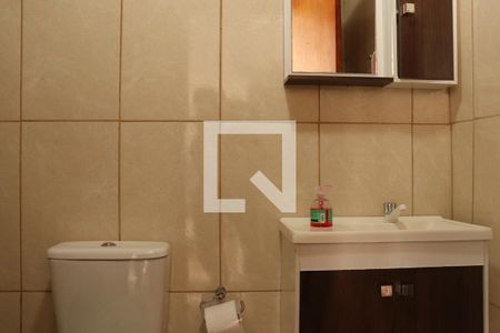 Casa à venda com 360m², 2 quartos e 2 vagasBanheiro de Serviço