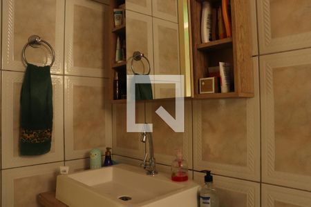 Casa à venda com 360m², 2 quartos e 2 vagasBanheiro