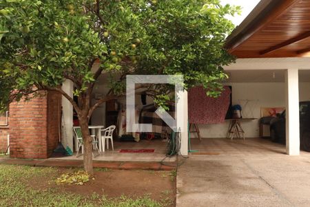 Casa à venda com 360m², 2 quartos e 2 vagasQuintal