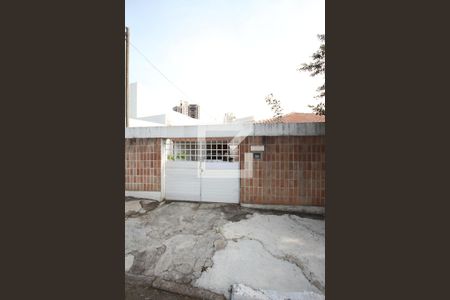 Casa à venda com 198m², 2 quartos e 2 vagasFachada