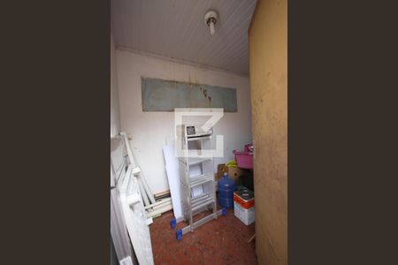 Casa à venda com 198m², 2 quartos e 2 vagasQuarto de Serviço