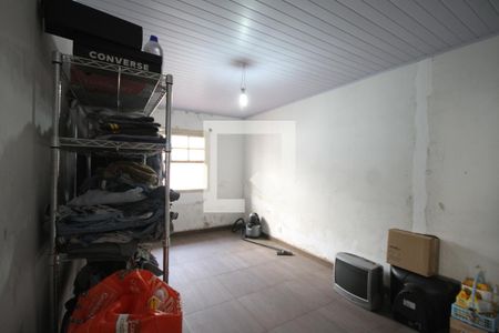 Casa à venda com 198m², 2 quartos e 2 vagasQuarto
