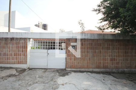 Casa à venda com 198m², 2 quartos e 2 vagasFachada