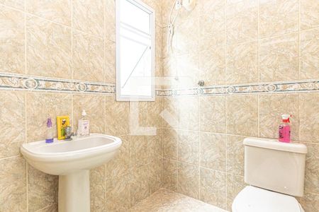 Casa à venda com 180m², 3 quartos e 3 vagas Casa à venda com 180m², 3 quartos e 3 vagasBanheiro