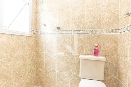 Casa à venda com 180m², 3 quartos e 3 vagas Casa à venda com 180m², 3 quartos e 3 vagasBanheiro