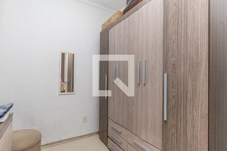 Casa à venda com 180m², 3 quartos e 3 vagas Casa à venda com 180m², 3 quartos e 3 vagasQuarto 2