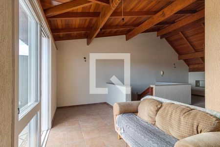 Casa à venda com 280m², 3 quartos e 3 vagas Casa à venda com 280m², 3 quartos e 3 vagasSala de TV