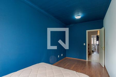 Casa à venda com 280m², 3 quartos e 3 vagas Casa à venda com 280m², 3 quartos e 3 vagasQuarto 2