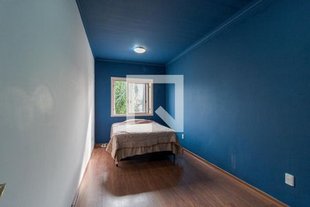 Casa à venda com 280m², 3 quartos e 3 vagas Casa à venda com 280m², 3 quartos e 3 vagasQuarto 2